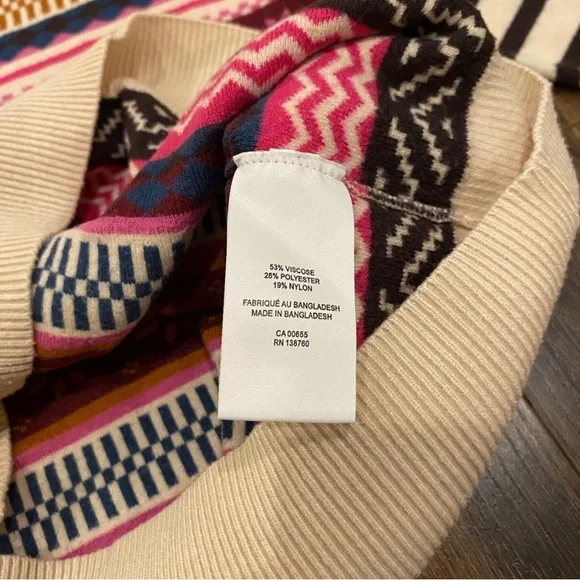 Nordic pattern pull over sweater size medium - Picture 8 of 8